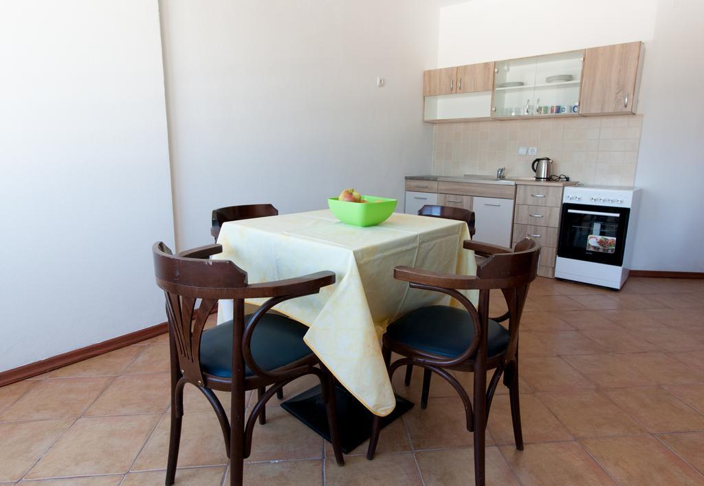 Art I Apartments Ulcinj Eksteriør billede